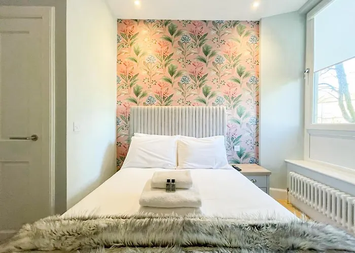 דירה Beautiful 2br, Private Entry In Vibrant Leith