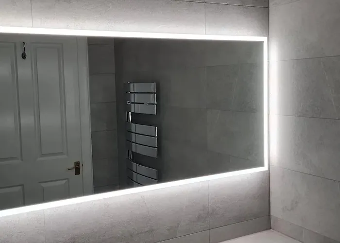 Large 4 Bed Apartment