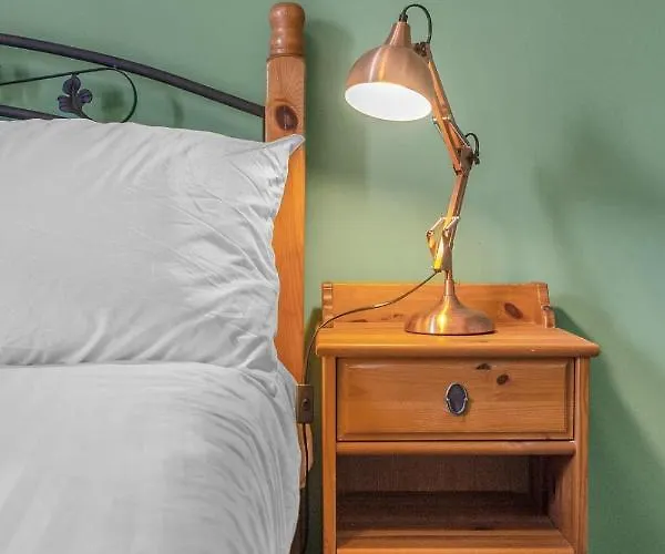 Bright And Quiet Daire