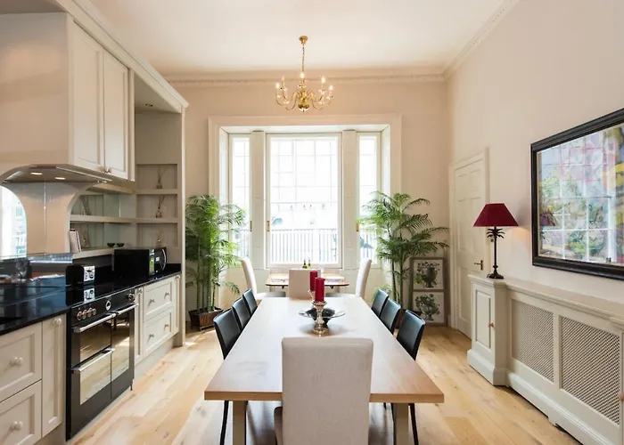 Luxurious Centre Self Catering *