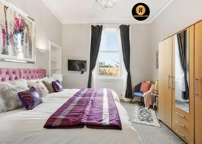 Apartment Lovely 4 Bedroom With 7 Beds And Free Parking