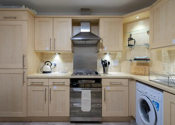 Διαμέρισμα Pilrig Flat: A Lovely 5-bed With A Lift *