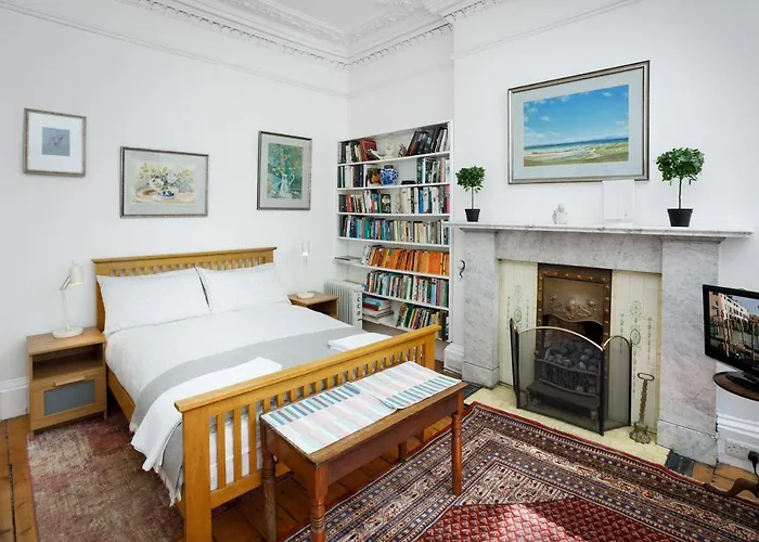 Sheens House 3*