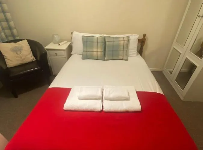 The Portsburgh Square * אדינבורו