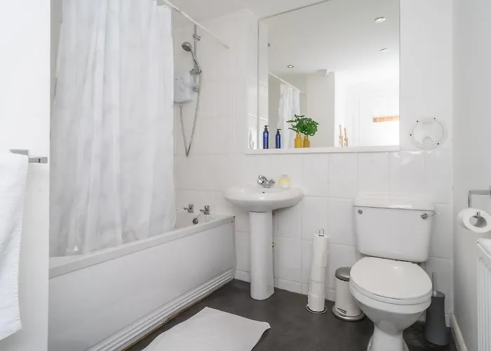 Pass The Keys Cosy Flat إدنبرة