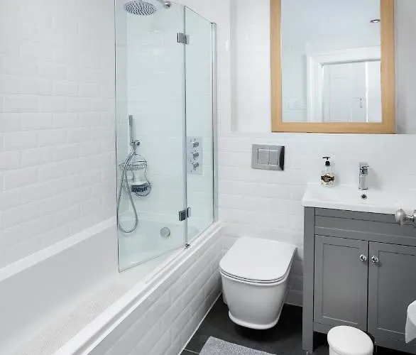 Sheens House Vendégház 3*