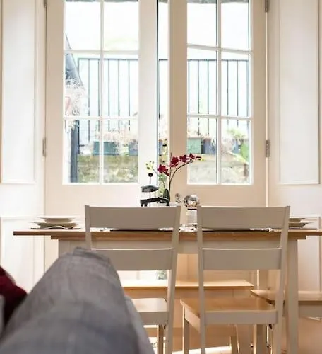 Self Catering , Centre With Parking Апартаменты *