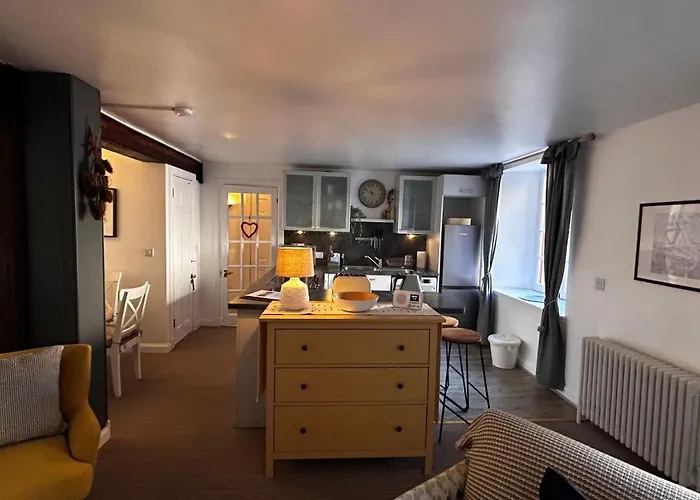 The Cooperage No 6, The Shore Daire Edinburgh