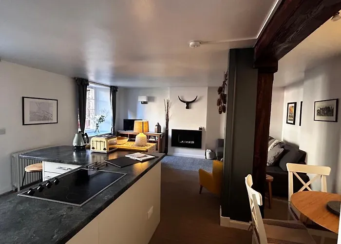 The Cooperage No 6, The Shore * Edinburgh