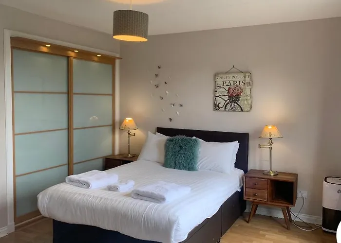 5 Bedroom Penthouse אדינבורו