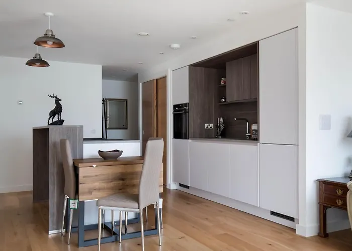 No. 5 Warriston, Canonmills Luxury * Edinburgh