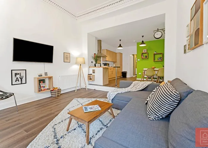 Cheerful Stays: Spacious Flat In Vibrant Leith