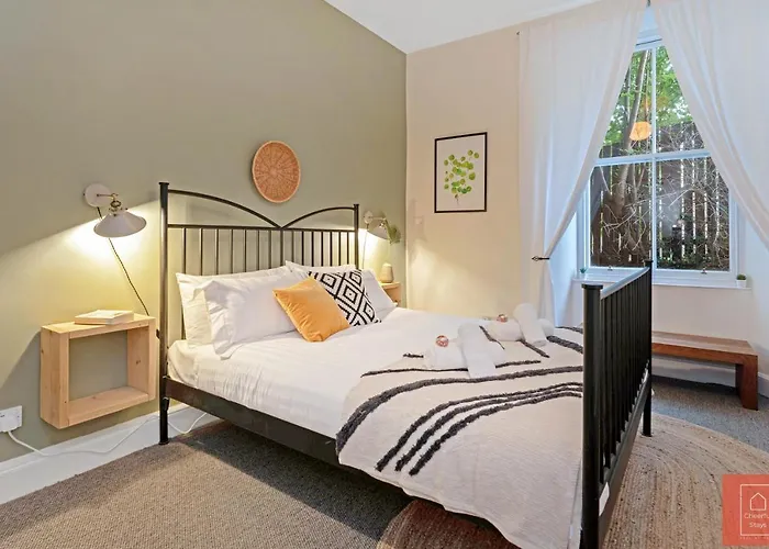 Cheerful Stays: Spacious Flat In Vibrant Leith Апартаменты Эдинбург