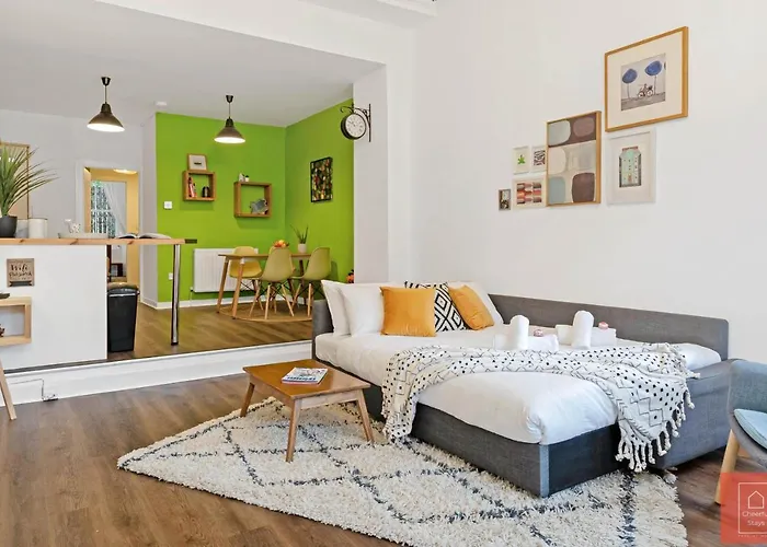 Cheerful Stays: Spacious Flat In Vibrant Leith