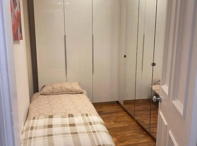 Lovely Main Door 2 Bed Appartement Edinburgh