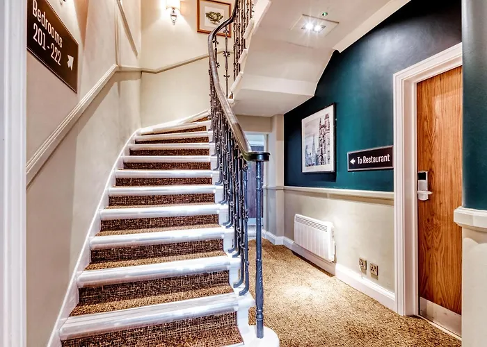 Toby Carvery Edinburgh West By Innkeeper'S Collection Hotel