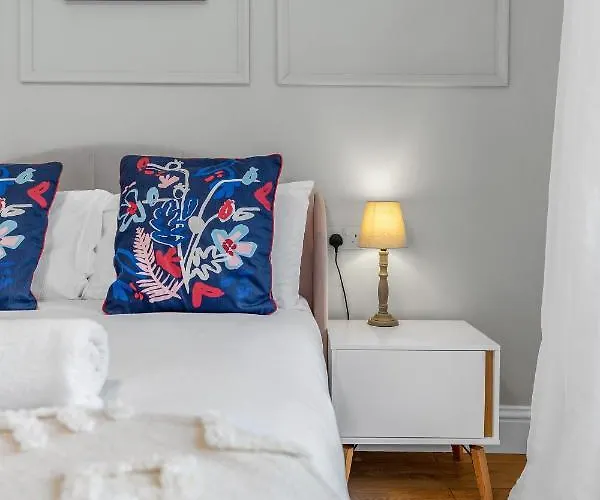 Jamson Pl - 3br Sleeps 7 אדינבורו