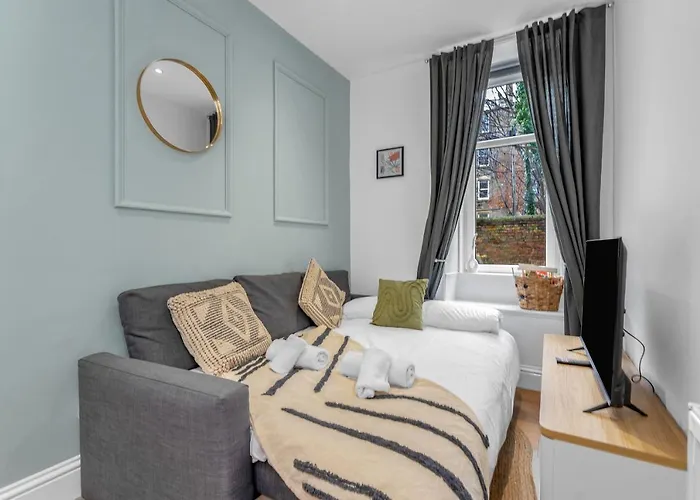 Jamson Pl - 3br Sleeps 7 אדינבורו