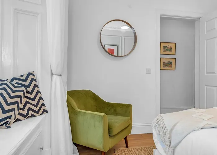 Jamson Pl - 3br Sleeps 7 אדינבורו