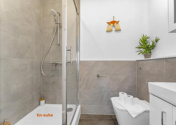 Jamson Pl - 3br Sleeps 7 דירה אדינבורו