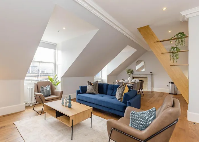 Dragon - Ladon - 2 Bed Centre Luxury אדינבורו