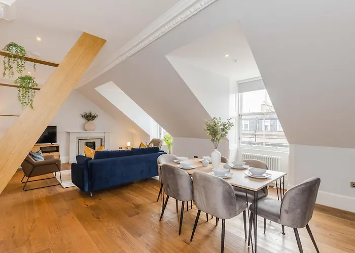 דירה Dragon - Ladon - 2 Bed Centre Luxury אדינבורו