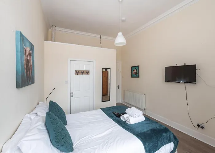 Contemporary 3 Bed City Centre - Ensuite *