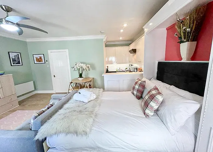 Snug On The Grassmarket, 5mins From Castle Apartment *