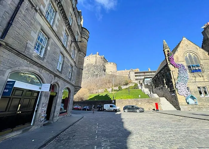 Snug On The Grassmarket, 5mins From Castle דירה אדינבורו