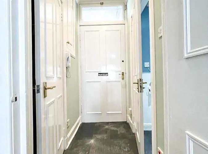 Snug On The Grassmarket, 5mins From Castle דירה *