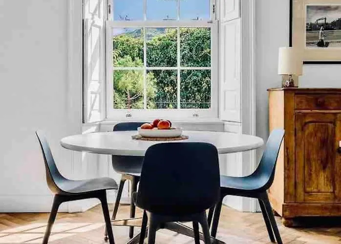 Apartment Stylish Georgian Garden + Secure Parking Edinburgh