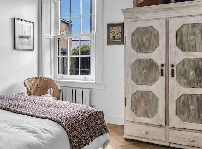 Stylish Georgian Garden + Secure Parking * Edinburgh