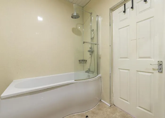 Contemporary 3 Bed City Centre - Ensuite