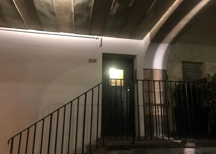 Royal Mile Famous Canongate Flat *