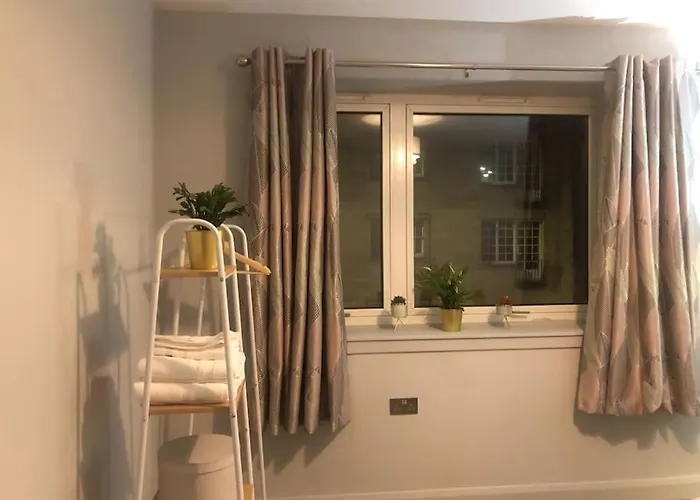 Апартаменты Royal Mile Famous Canongate Flat *