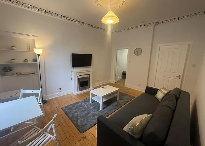 The Leith Walk Flat *