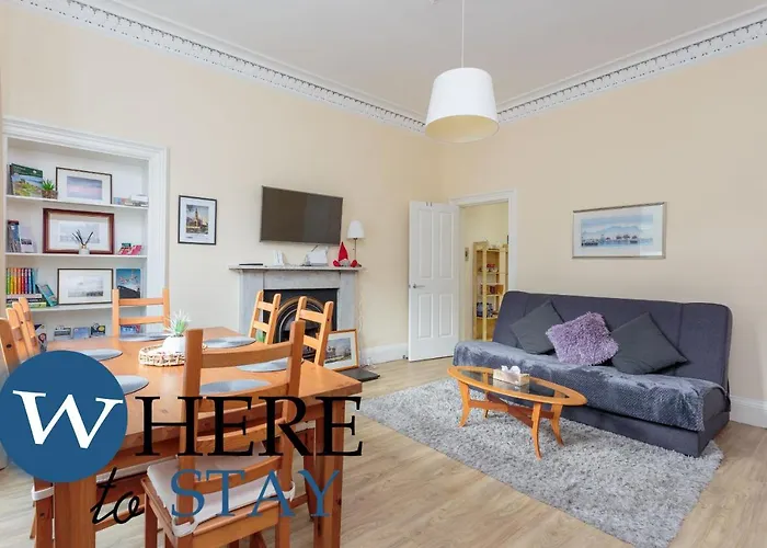 Beautiful 2bed Ground-f Pitt St. דירה אדינבורו