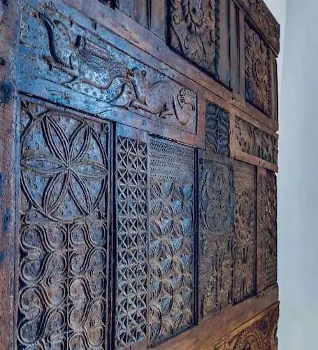 Apartment Stylish Georgian Garden + Secure Parking