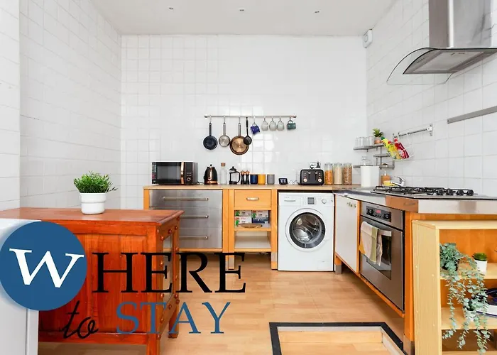 Wheretostay Ground Floor דירה אדינבורו