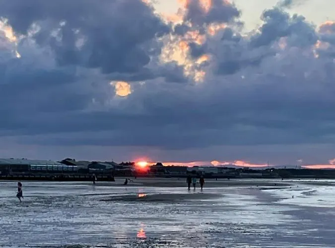 Loft In Joppa * Edinburgh