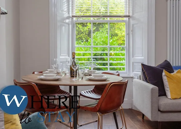 Stylish 2bed Underneath Castle