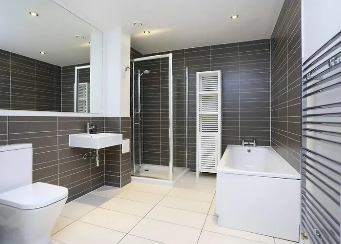 Stunning West End Hub Apartamento Edimburgo