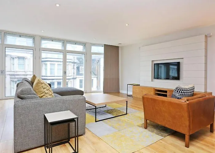 Stunning West End Hub Apartamento