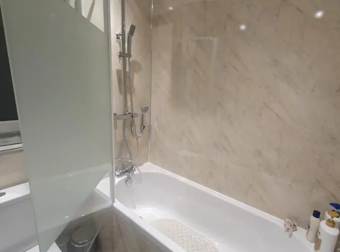 شقة Peaceful Private With Free Parking And Wifi إدنبرة