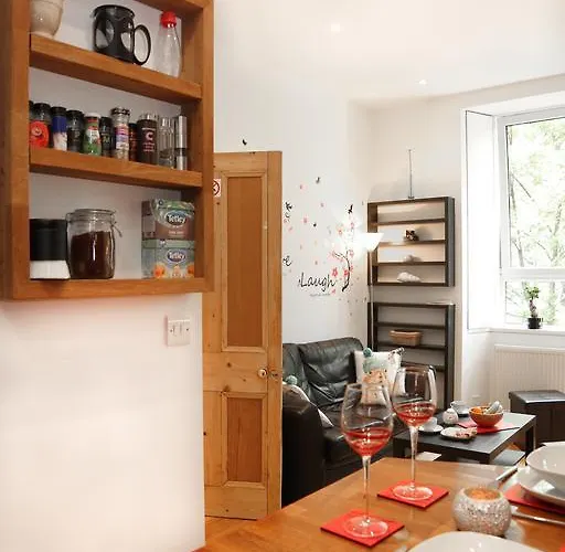 Daire Chic & Bright Flat Near Holyrood Park *