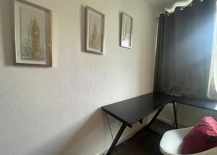 Apartment Hutchison