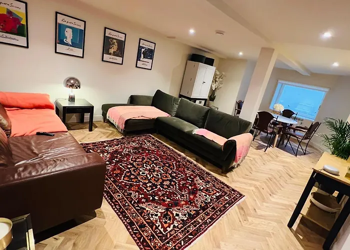 Wm Garden * אדינבורו