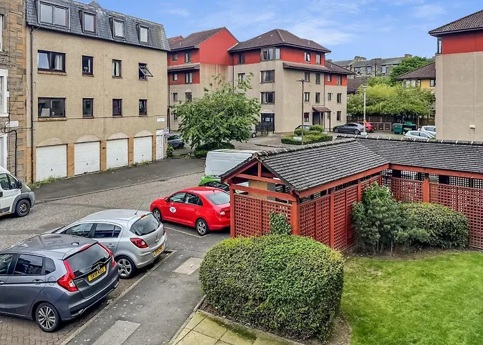 Comfortable 2 Bedroom Flat In The Centre Apartment