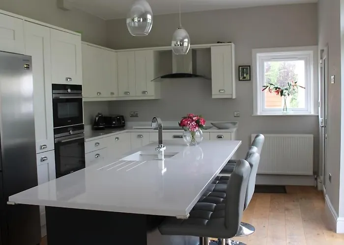 Villa Gorgeous Family 15 Mins From Centre *