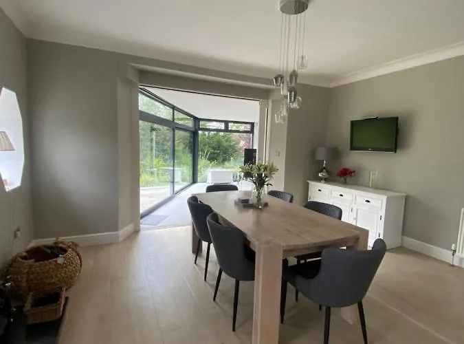 Villa Gorgeous Family 15 Mins From Centre Edinburgh